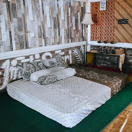Imah Seuri By Kaya Rooms Tutugan Exterior photo